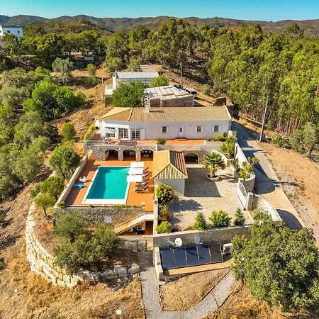 Holiday home Vivenda Clemens *