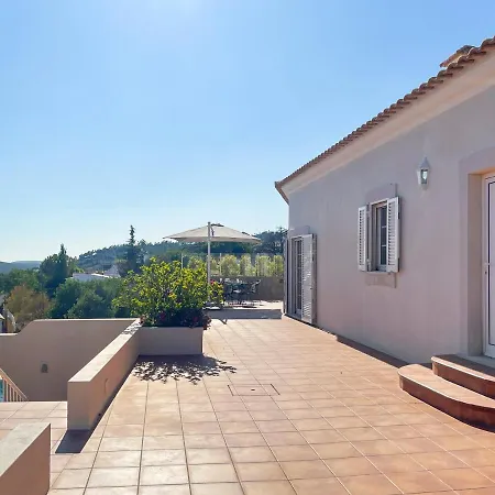 Vivenda Clemens Holiday home *