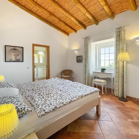 Holiday home Vivenda Clemens